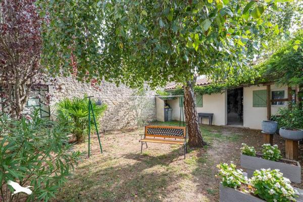 Maison à vendre 299 900 € Rochefort 5 p 118 m² DPE D