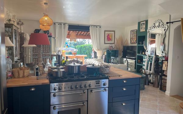 Maison à vendre    4 pièces •  Gassin