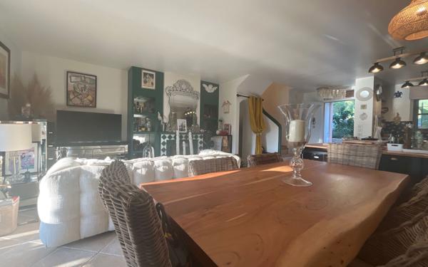 Maison à vendre    4 pièces •  Gassin