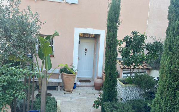 Maison à vendre    4 pièces •  Gassin