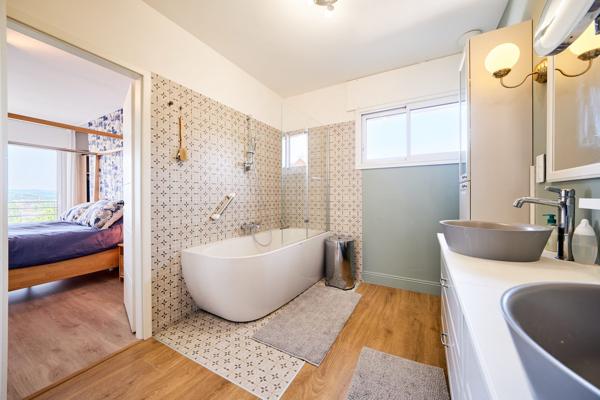 APPARTEMENT 183 m2 Annecy le Vieux