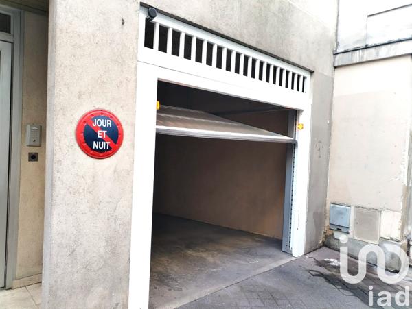 Parking à vendre 11 m² Paris 17