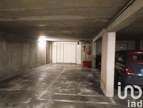 Parking à vendre 11 m² Paris 17