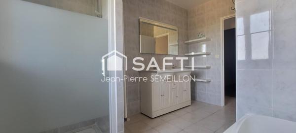 Maison 114 m², 3 chambres, balcon, double garage