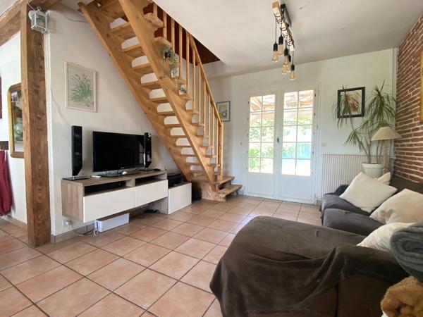 Mézières-en-Drouais (28500) Maison familiale 5 pièces – 107 m² – Terrain 1 600 m² – Garage double – Mézières-en-Drouais