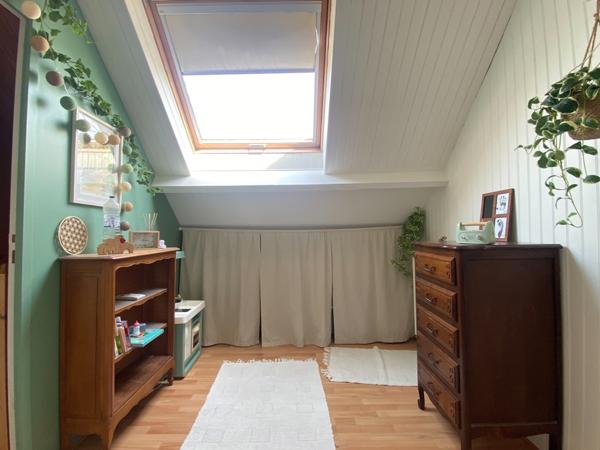 Mézières-en-Drouais (28500) Maison familiale 5 pièces – 107 m² – Terrain 1 600 m² – Garage double – Mézières-en-Drouais