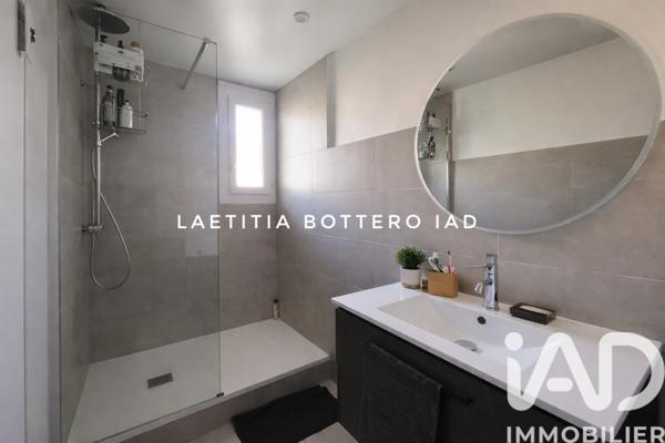 Location appartement 3 pièces 72 m² Sanary-sur-Mer