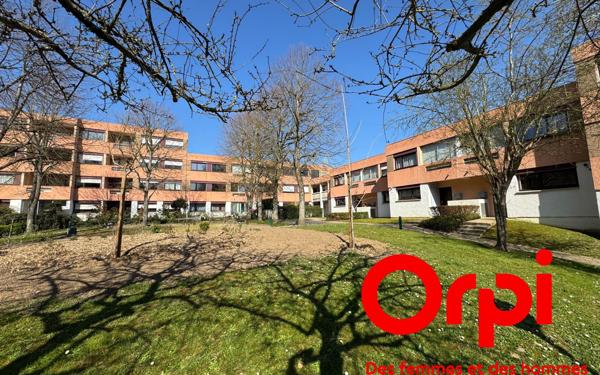 Appartement à vendre    2 pièces • 39,92 m2 Guyancourt