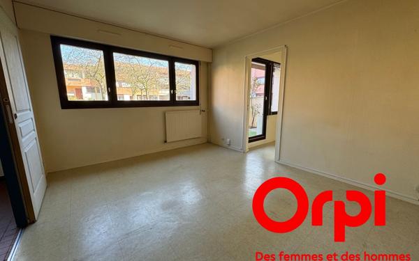 Appartement à vendre    2 pièces • 39,92 m2 Guyancourt