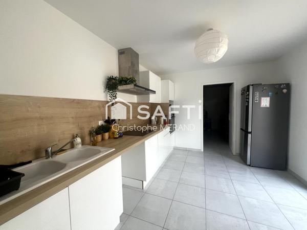 Maison de plein pied 4 chambres avec piscine poche du centre de CHATELLERAULT de 2021