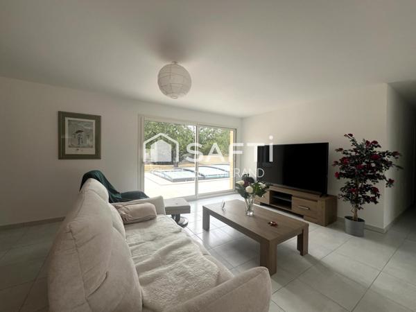 Maison de plein pied 4 chambres avec piscine poche du centre de CHATELLERAULT de 2021