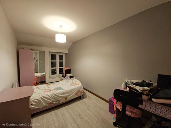 Hagondange – Maison lorraine de charme, mitoyenne des deux côtés, 102 m², terrasse 35,1 m², grand jardin intime