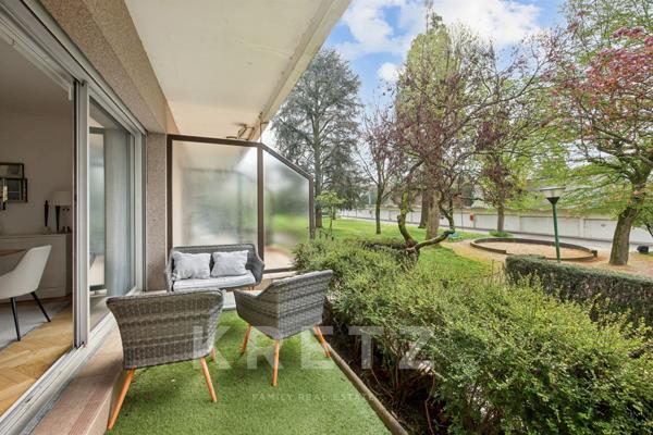 Garches – Appartement familial 5 pièces entièrement rénové avec terrasse plein sud