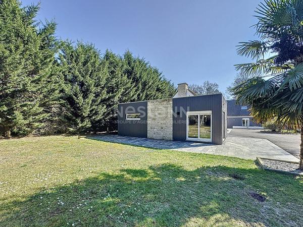 Lamorlaye Maison de 300m2 habitables, 8 pièces, piscine et parc de 4100 m²