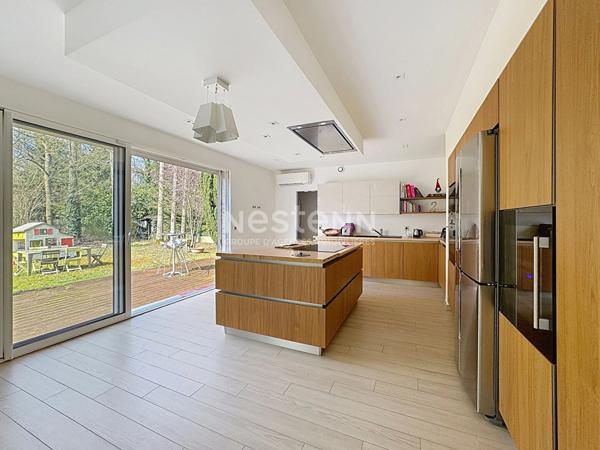 Maison Lamorlaye 7 pièce(s) 215 m2