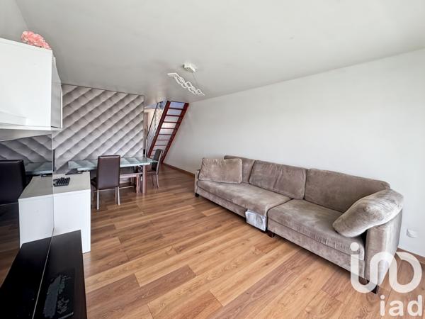 Appartement à vendre 2 pièces 59 m² Sainte-Geneviève-des-Bois