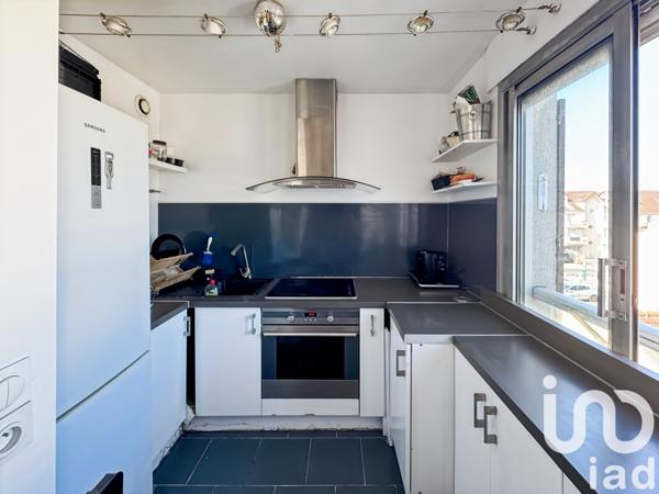 Appartement à vendre 2 pièces 59 m² Sainte-Geneviève-des-Bois