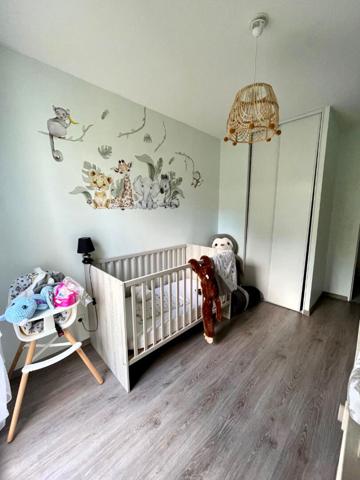 DECINES CHARPIEU : appartement 3 pièces (54 m²) à vendre avec garage