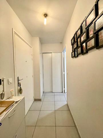 DECINES CHARPIEU : appartement 3 pièces (54 m²) à vendre avec garage