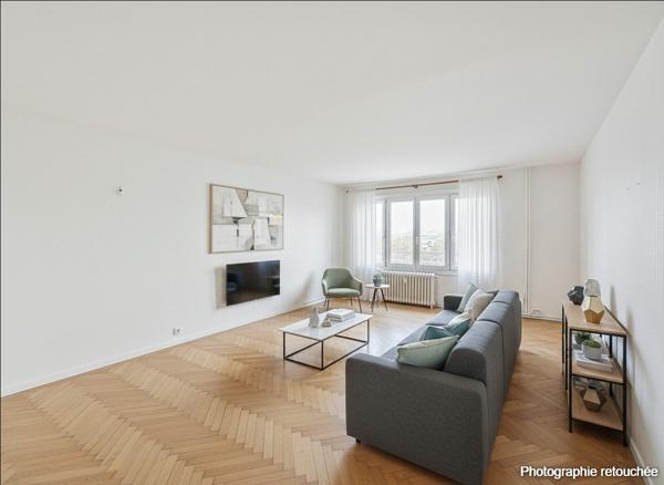 Grand appartement familial 133 m² — 4 chambres — Ascenseur — Parking — Proche centre & plage