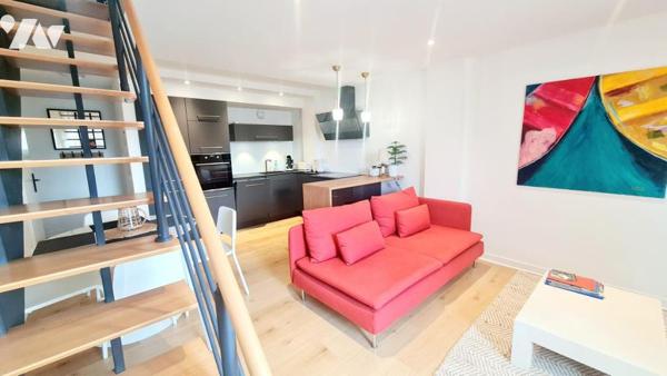 PORNIC - CENTRE VILLE - APPARTEMENT T3 DUPLEX avec parking.