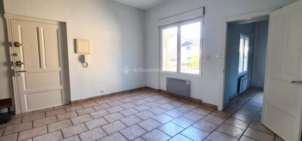 Location                                                      Appartement
                        
                     2 pièces                      30 m2                     à Albi
