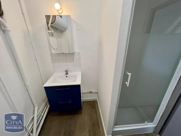 Appartement à louer 2 pièces 36m² Avesnes-sur-Helpe (59440)