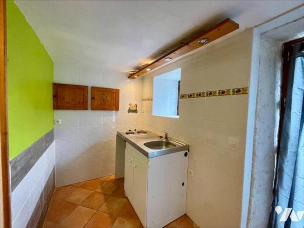 Ensemble immobilier en pierres