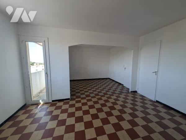 A vendre par l’étude de Maître LAFAGE, Notaire à MARSEILLE : Appartement de type 3