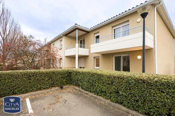 Appartement à louer 2 pièces 48.44m² Caussade (82300)