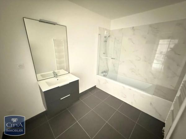 Appartement à louer 4 pièces 89.03m² Dijon (21000)