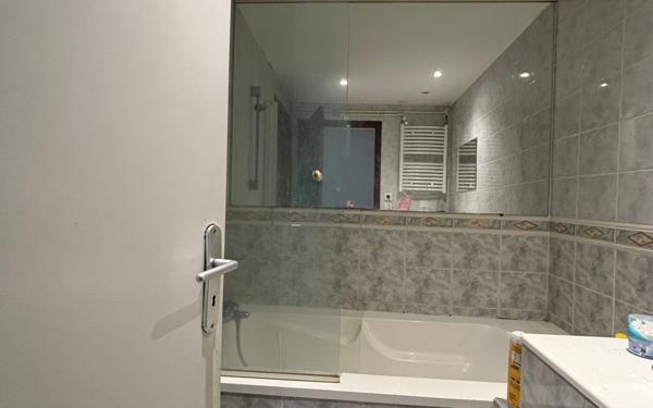 Appartement à vendre    3 pièces • 72,56 m2 Bourg-de-Péage