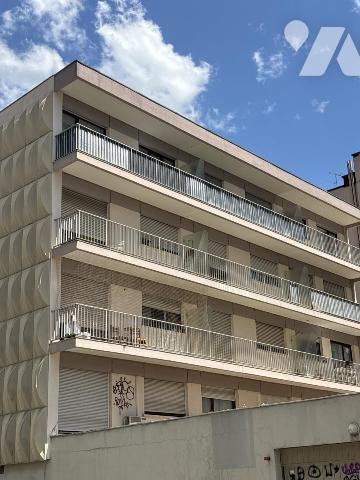 Grenoble prox centre, 2P+C, asc, balcon plein sud – Résidence Le Saint‑Germain.