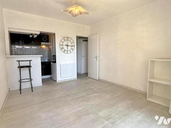 Grenoble prox centre, 2P+C, asc, balcon plein sud – Résidence Le Saint‑Germain.
