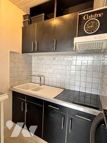 Grenoble prox centre, 2P+C, asc, balcon plein sud – Résidence Le Saint‑Germain.