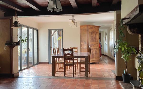 Maison à vendre    8 pièces • 285 m2 Lunas