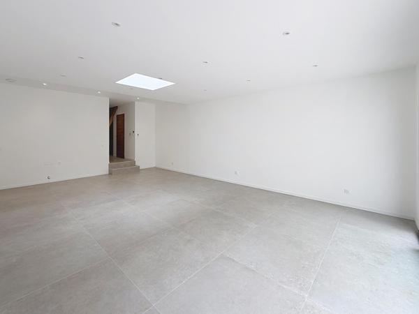 REIMS – Maison contemporaine avec jardin, garage et confort haut de gamme