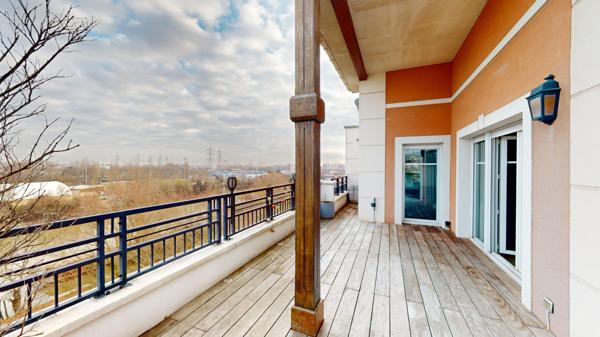 Somptueux appartement de 5 pièces avec terrasse