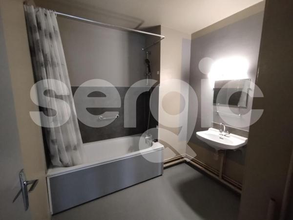 Location 2 Pieces 60 80000 Amiens 25 0071 01 0120