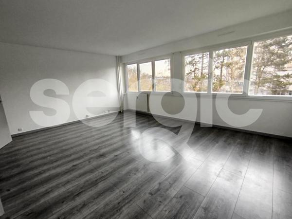 Location 2 Pieces 60 80000 Amiens 25 0071 01 0120