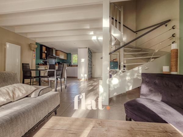 Maison 3 pièces/ 72 m2/ 2 chambres/ stationnement/ jardin