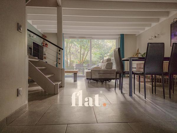 Maison 3 pièces/ 72 m2/ 2 chambres/ stationnement/ jardin