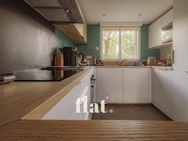 Maison 3 pièces/ 72 m2/ 2 chambres/ stationnement/ jardin