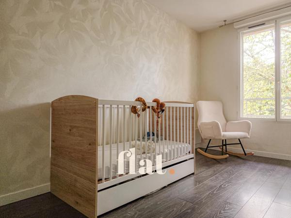 Maison 3 pièces/ 72 m2/ 2 chambres/ stationnement/ jardin