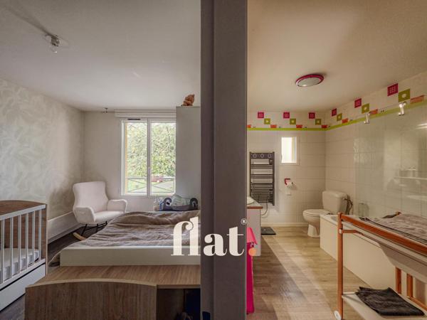 Maison 3 pièces/ 72 m2/ 2 chambres/ stationnement/ jardin