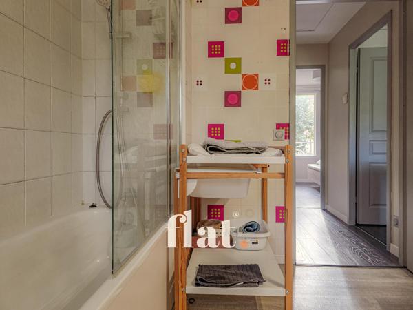 Maison 3 pièces/ 72 m2/ 2 chambres/ stationnement/ jardin