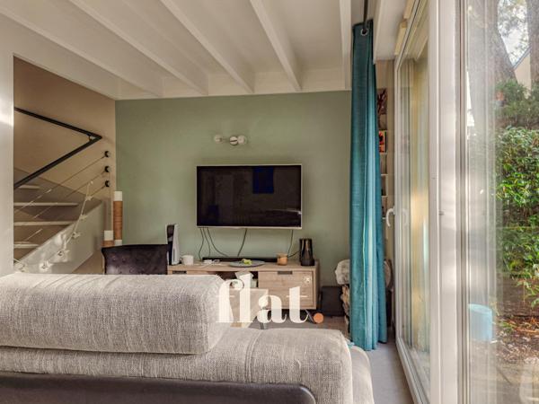 Maison 3 pièces/ 72 m2/ 2 chambres/ stationnement/ jardin