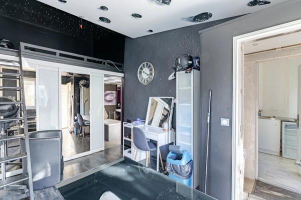 Maison à vendre 5 pièces LIVRY GARGAN - 129 m2 habitable plus deux dépendances en fonds jardin