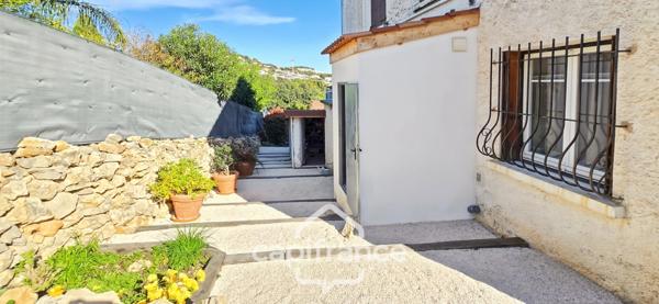 Villa à vendre 5 pièces + piscine BANDOL (83)