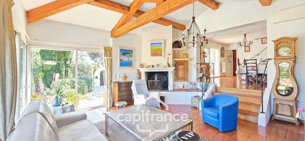 Villa à vendre 5 pièces + piscine BANDOL (83)